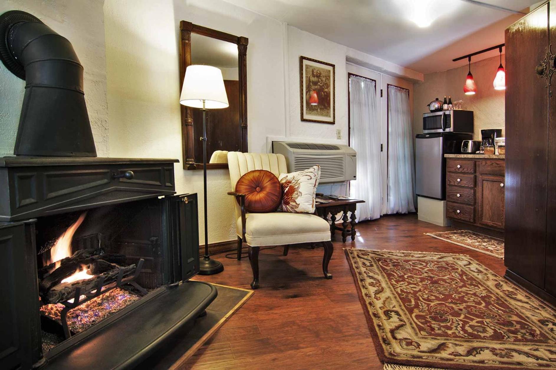 Benton Place Inn Eureka Springs Room photo