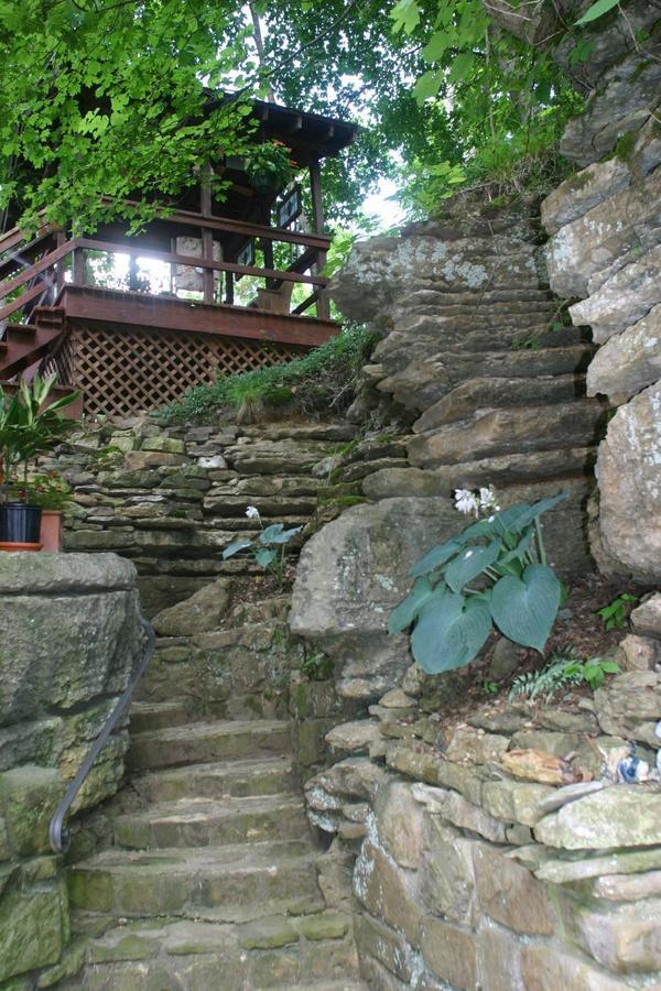 Benton Place Inn Eureka Springs Exterior photo